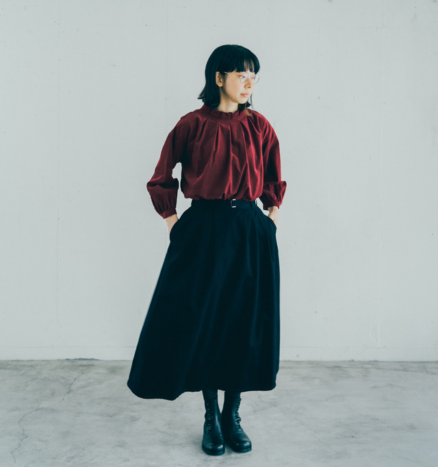 【ゆき様】人気 グランママドーター タックハイネックブラウス【S】黒 刺繍 新品タグ付き 人気 グランママドーター タックハイネック