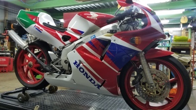 NSR250R (MC28) 定期点検① ‼_e0114857_10291291.jpg