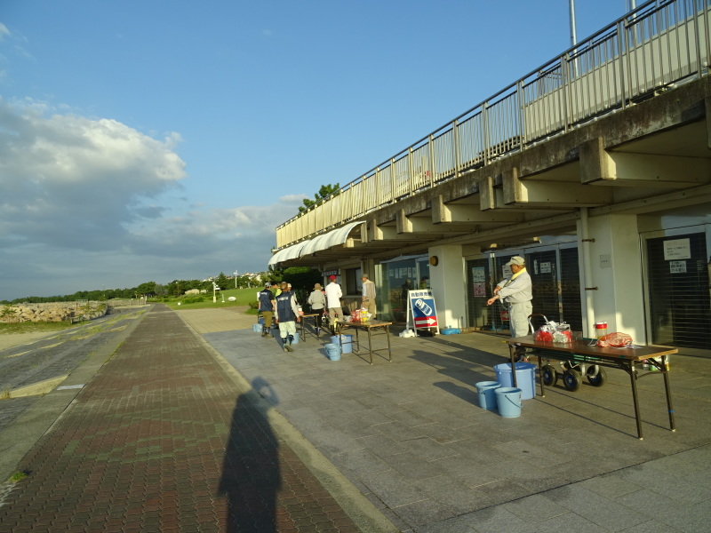 「ウミホタルウオッチング」 in せんなん里海公園潮騒ビバレー前砂浜_c0108460_22333403.jpg
