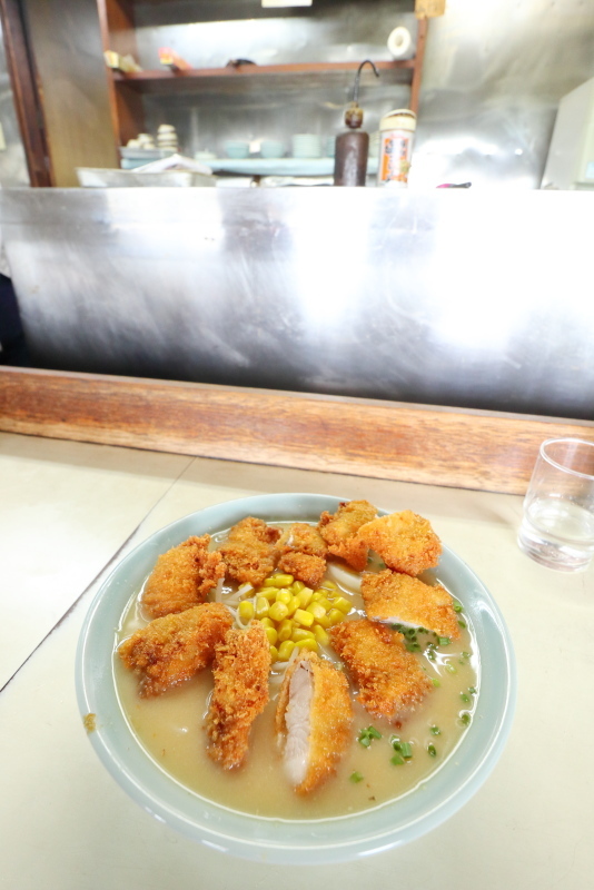 ラーメンショップ 夢眠 立田店で、唐揚げ&味噌カツラーメン_a0077663_13172050.jpg