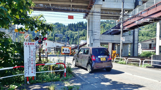 「交通止め」の予告看板を設置しました_c0336902_17193146.jpg