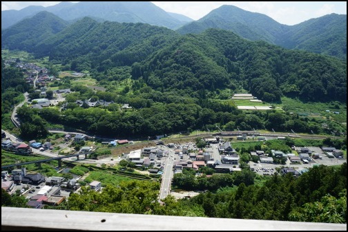 山寺、千段を登る_d0024438_12495197.jpg