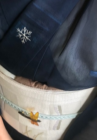 ランチ会・ご自分で刺繍された夏着物・まいづる蜻蛉夏帯。_f0181251_16484108.jpg