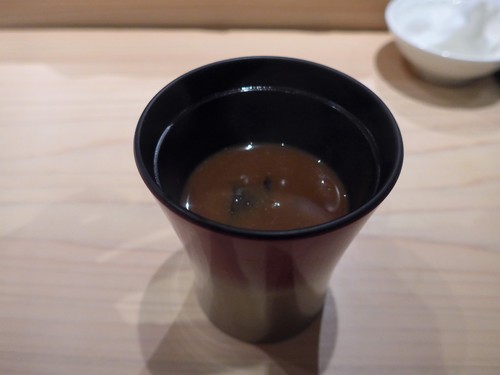 渋谷「熟成鮨 万」へ行く。_f0232060_11253130.jpg