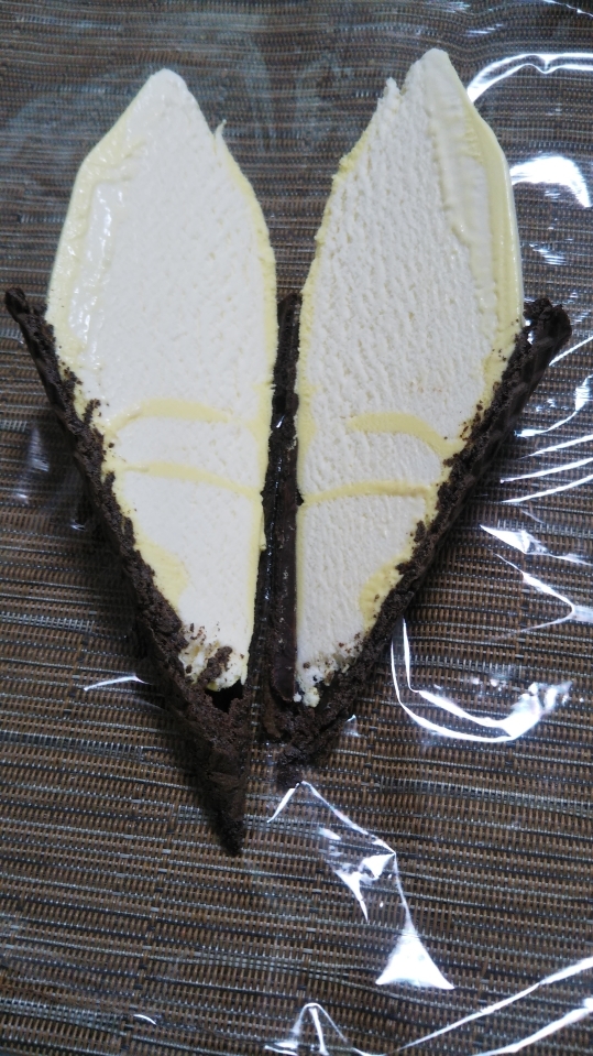 ウチカフェ バナナワッフルコーン_f0076001_22434345.jpg