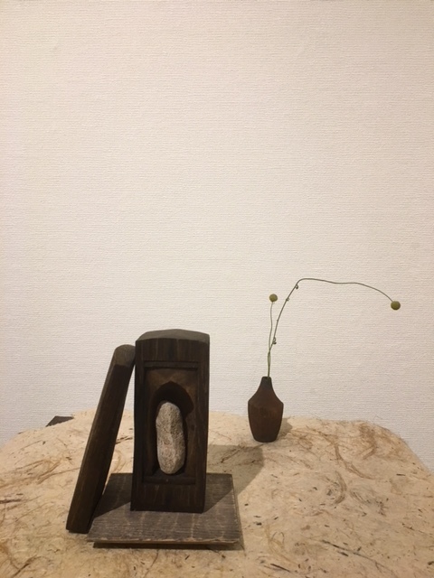 森口信一さんの新作の一つ、厨子を紹介します。_a0112812_22275664.jpg