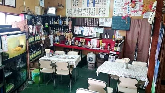 昭和レトロな 大衆食堂 健在なりー まっくわぁるど