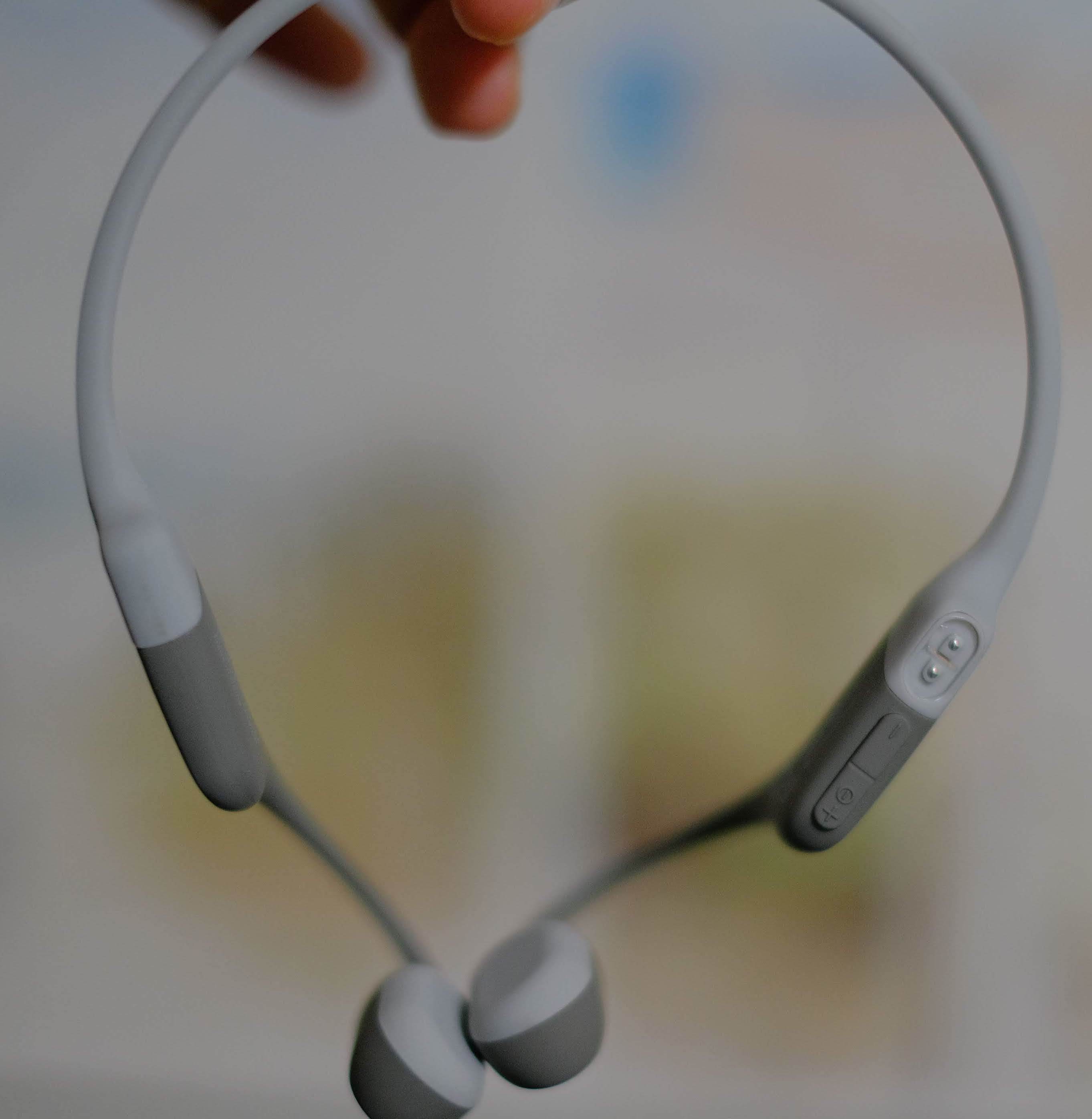 骨伝導ワイヤレスヘッドホンAfterShokz Aeropex がかなり良い!_b0024832_23435917.jpg