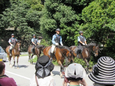 皇居参観に行ってきた_c0309965_20081340.jpg