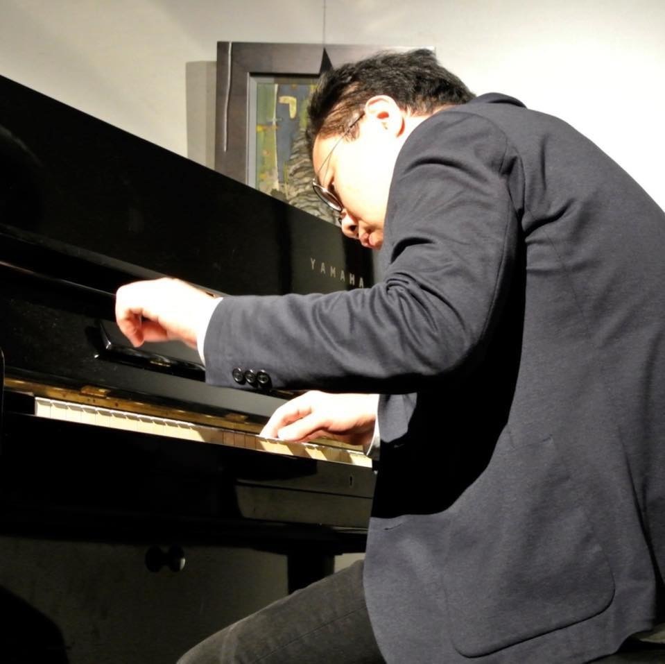 広島 Jazzlive Cominジャズライブカミン 本日18日水曜日のライブ_b0115606_12051924.jpeg