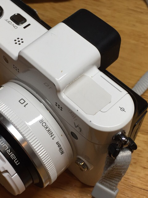 Nikon1 V1のマルチアクセサリーポートカバー : カワセミ王国 Nikon1 V1のマルチアクセサリーポートカバー : カワセミ王国