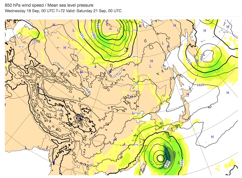 台風17号、土曜日の午後、沖縄最接近。_c0098020_20411229.jpg