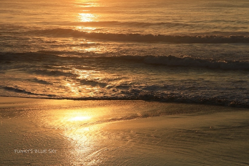 朝の色（Early autumn sea・Ⅲ）_c0145250_10034506.jpg