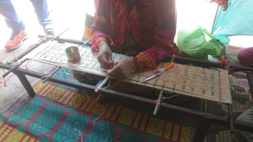カンボジアに伝統織物の村をつくった日本人。_c0113585_14211355.jpg