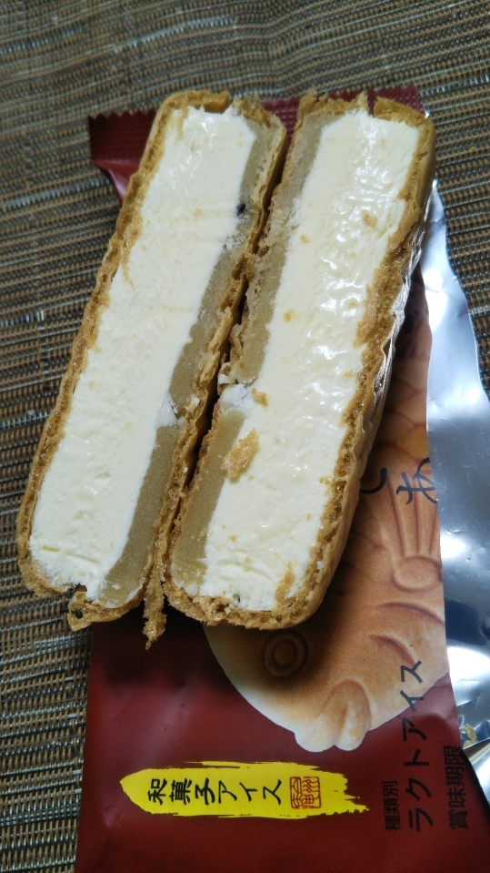 シャトレーゼ 和菓子アイスたい焼き最中 焼き芋 しっぽまであん_f0076001_23351236.jpg