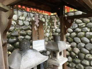 初めての伏見稲荷大社へ 連れてって貰う_a0346704_19161132.jpg