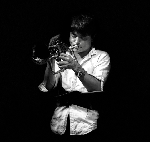 広島 ジャズライブカミン Jazzlive Comin 本日9月19日木曜日のライブ_b0115606_11572503.jpeg
