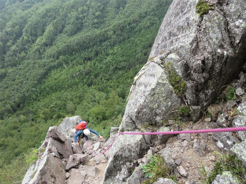 北八ヶ岳 稲子岳の古典ルートを登る 南壁左カンテルート Rock Climbing In Mount Inago Northern Yatsugatake Mountains やっぱり自然が好き 北八ヶ岳 稲子岳の古典ルートを登る 南壁左カンテルート Rock Climbing In Mount Inago Northern Yatsugatake Mountains やっぱり自然が好き