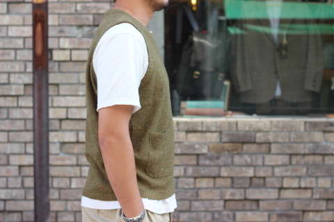 「dip」 コーディネートが楽しくなる \"Knit Vest\" ご紹介_f0191324_08051391.jpg