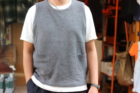 「dip」 コーディネートが楽しくなる \"Knit Vest\" ご紹介_f0191324_08063393.jpg