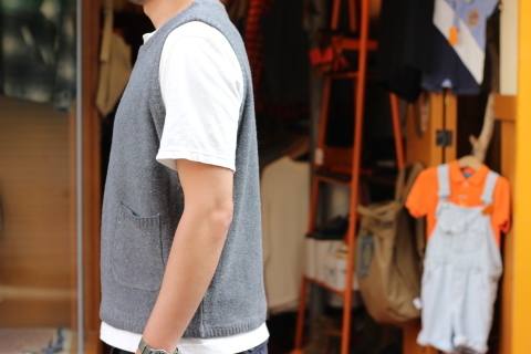 「dip」 コーディネートが楽しくなる \"Knit Vest\" ご紹介_f0191324_08064132.jpg