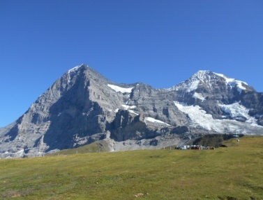 スイス旅行⑪　ユングフラウ・アイガーを背に歩く_b0207284_00540295.jpg