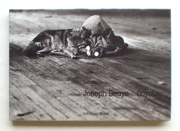 ヨーゼフ ボイスのパフォーマンス記録写真集 Joseph Beuys Coyote 1976 19 ガレリア イスカ通信