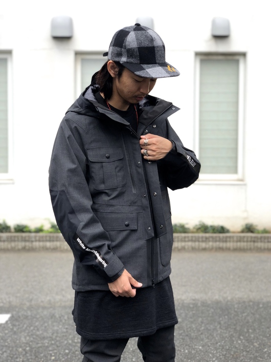 ホワイトマウンテニアリング　GORE-TEX MOUNTAIN PARKA　2