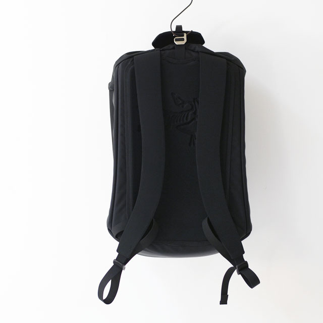 ARC\'TERYX [アークテリクス正規代理店] Arro 20 Bucket Bag [24017] アロー 20 バケットバッグ / デイパック / バックパック　MEN\'S/LADY\'S_f0051306_18002543.jpg