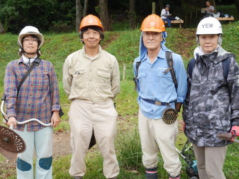 下草に埋もれた山桜救出9・21六国見山手入れ_c0014967_18084754.jpg