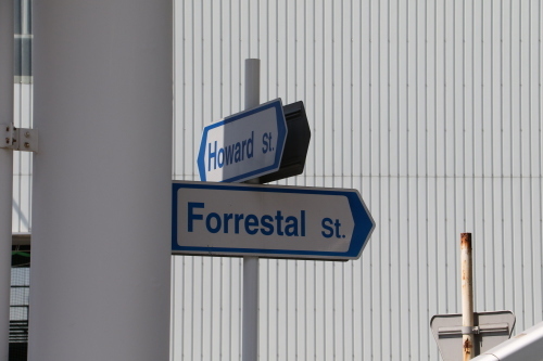 米海軍横須賀基地フレンドシップデー その3 ブルーリッジ 19 08 03 こちら運転担当配車係2