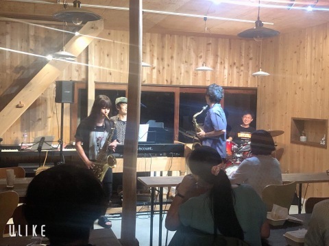 ジャズライブ カミン 広島Jazzlive Comin 本日23日はセッションです!_b0115606_10411673.jpeg