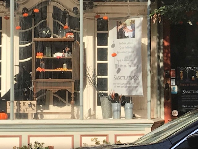 週末お散歩は、裏街歩き_d0269832_03100680.jpeg