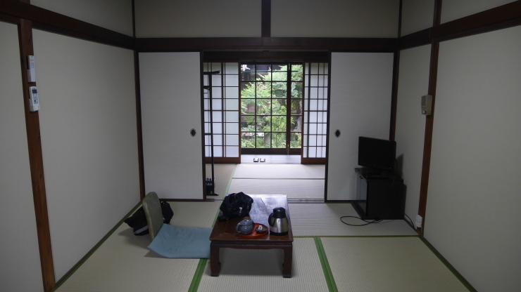 街道港双方の客を受入れて-備前片上・ゑびすや荒木旅館(2)_a0385880_20180958.jpg