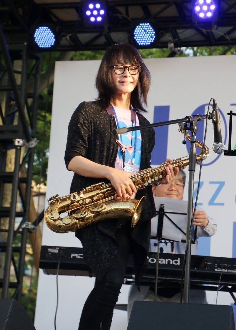 広島 Jazzlive Comin ジャズライブ カミン 本日9月24日火曜日のライブ_b0115606_12091856.jpeg