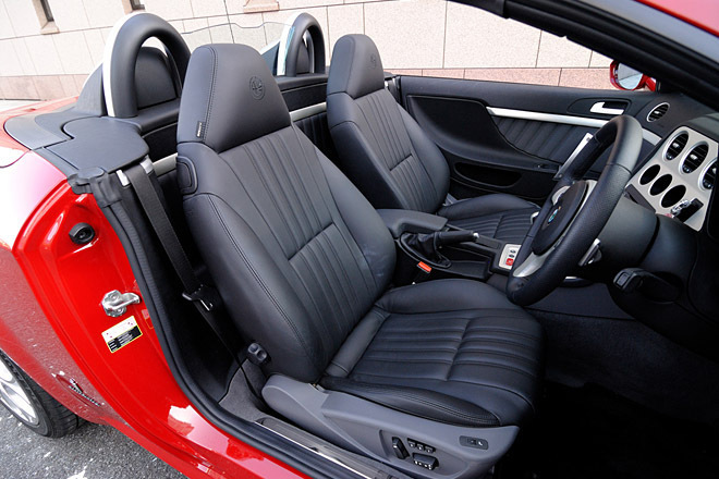 alfa romeo にみる現代の車と70年代の車の美しさの違い_a0129711_18593650.jpg