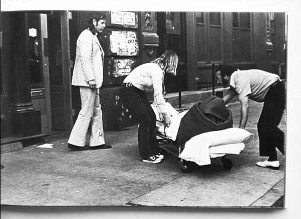 ヨーゼフ・ボイスのパフォーマンス記録写真集「Joseph Beuys - Coyote