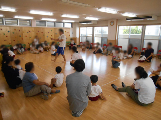 ぞう組 保育参観と給食懇談会_e0148419_1411561.jpg