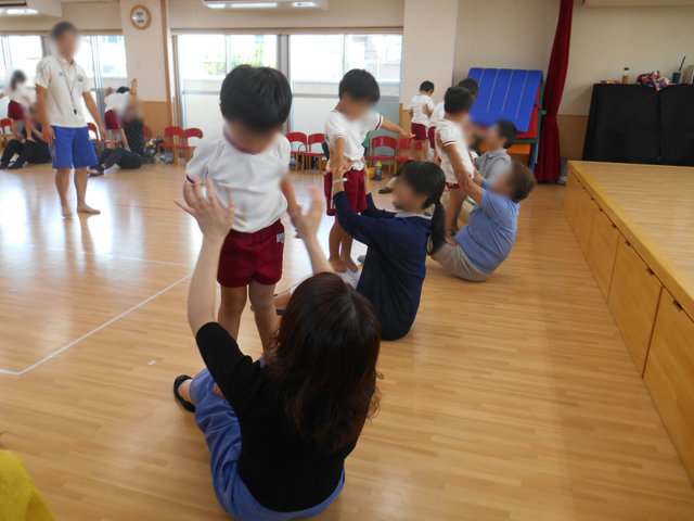 ぞう組 保育参観と給食懇談会_e0148419_14132417.jpg