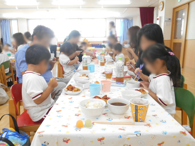 ぞう組 保育参観と給食懇談会_e0148419_14151793.jpg