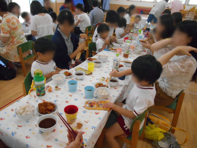 ぞう組 保育参観と給食懇談会_e0148419_14153046.jpg