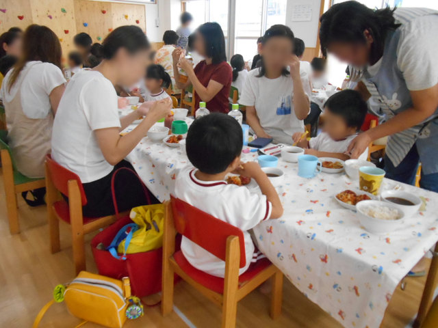 ぞう組 保育参観と給食懇談会_e0148419_14161788.jpg