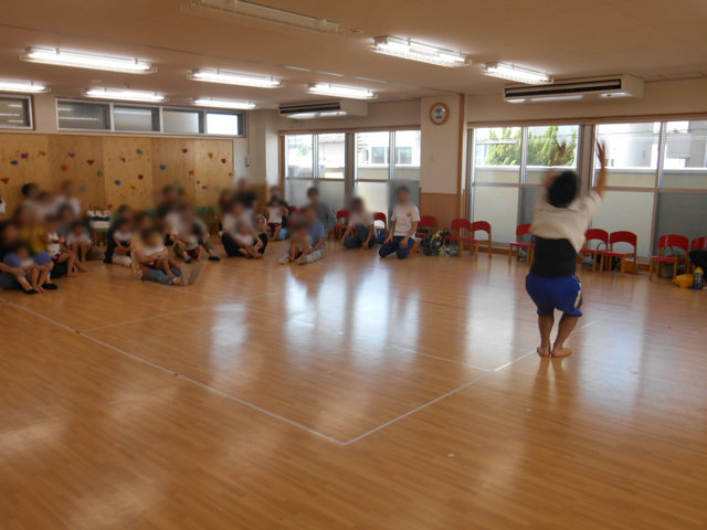 ぞう組 保育参観と給食懇談会_e0148419_1417924.jpg