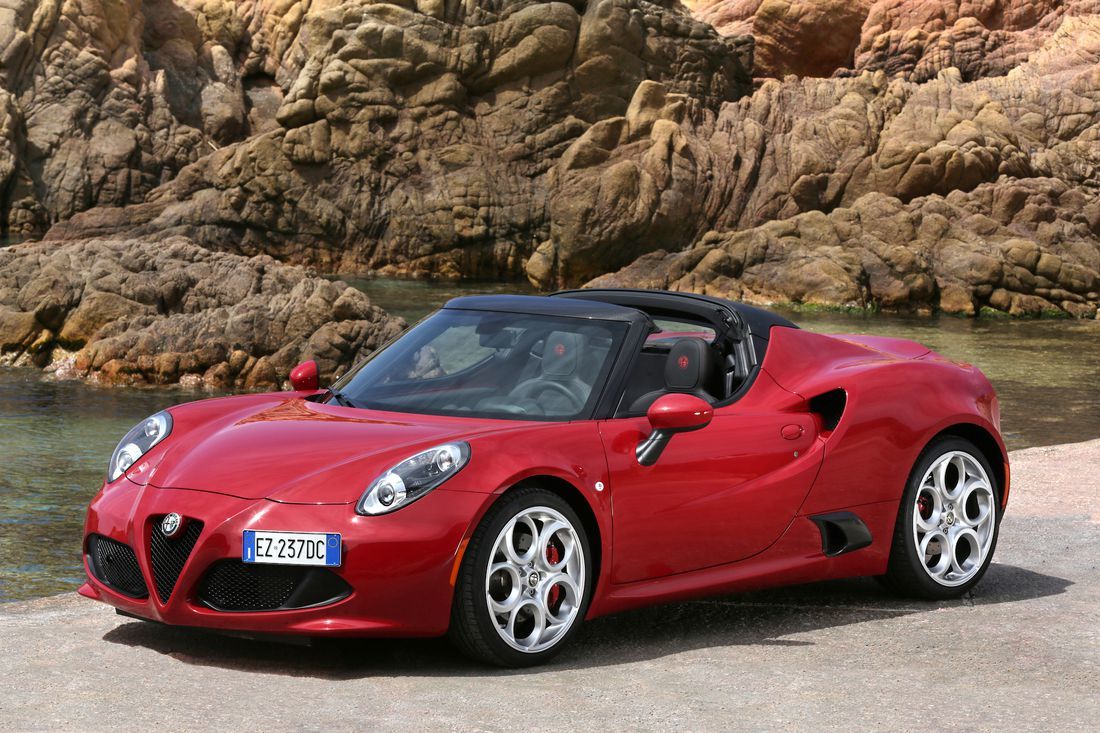 alfa romeo にみる現代の車と70年代の車の美しさの違い_a0129711_11235720.jpg