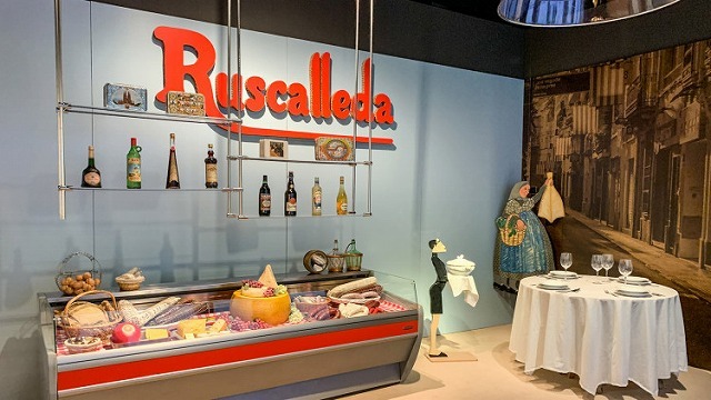 ロベルト宮のRuscalledaの展示会_b0064411_16232466.jpg