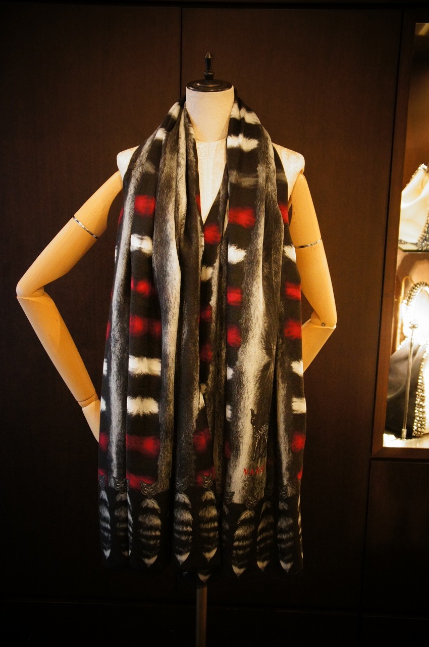 2019-20AW VASSILISAカシミヤスカーフ入荷しました！_b0115615_17114191.jpg
