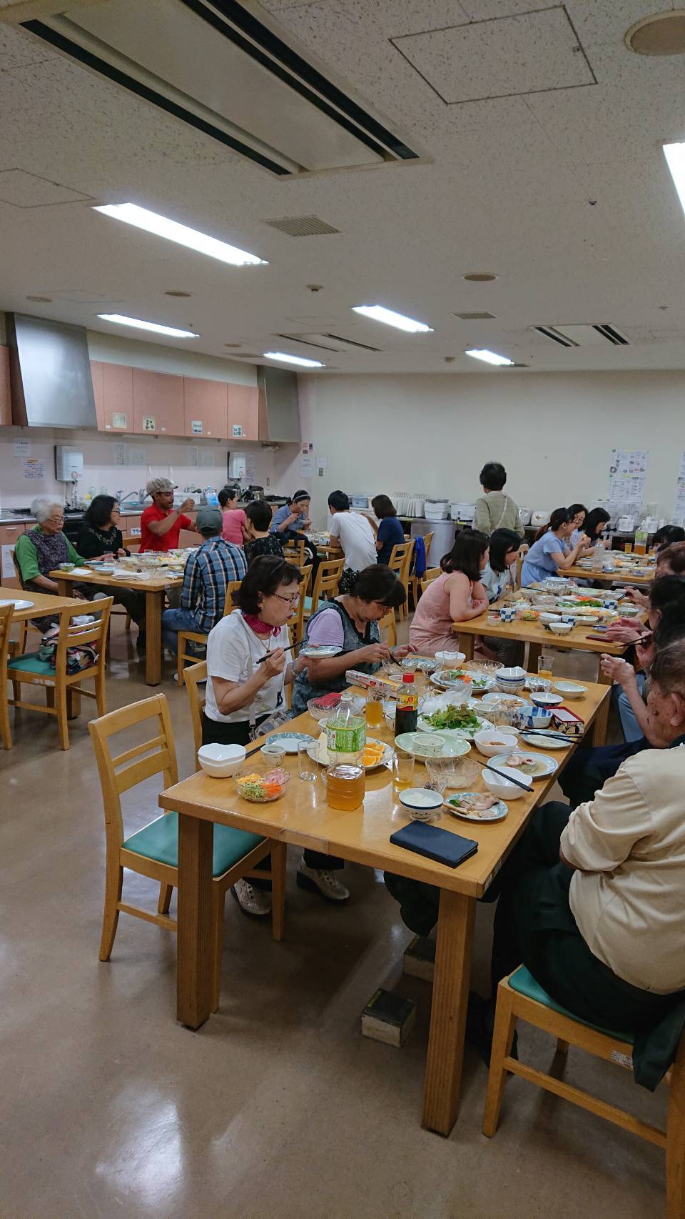 みんなで楽しく、美味しく「インターナショナルキッチン!」 火曜日朝教室_e0175020_06483985.jpg