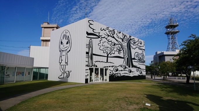 十和田市現代美術館アート広場_c0350439_23132414.jpg