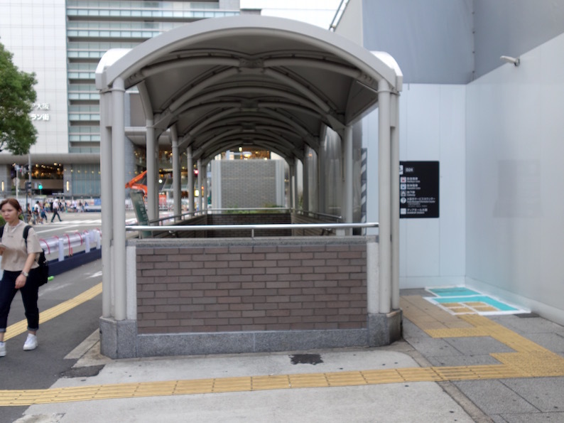 工事中_b0057679_09245839.jpg