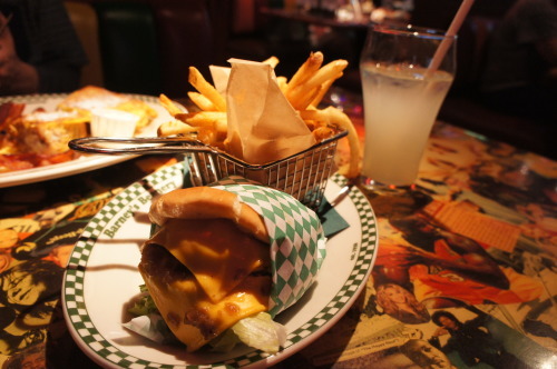 【ロサンゼルス旅行㉒ バーニーズ・ビーナリー】_f0215714_16553504.jpg